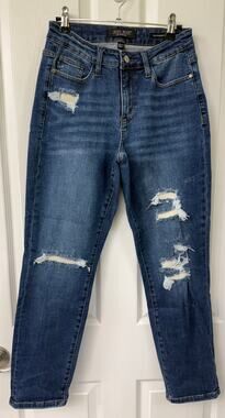 Judy Blue distressed boyfriend jeans relaxed thermal patches stretch denim 5/27